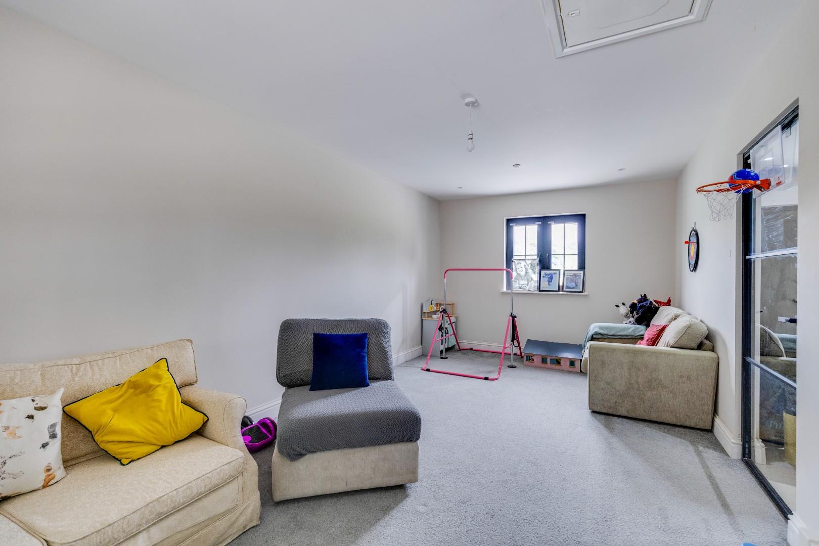 Chestnut House, Peterston Super Ely, Vale of Glamorgan, CF5 6LQ